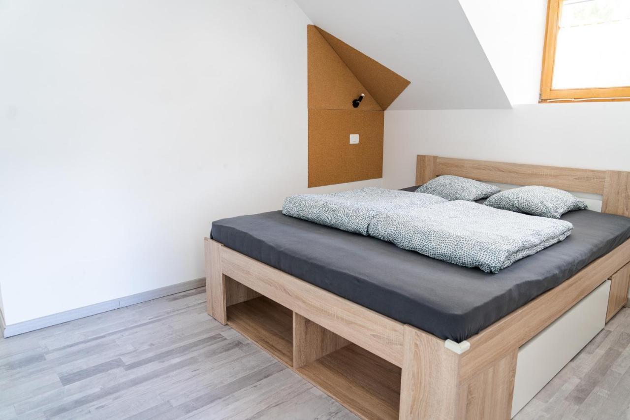 Idyllic Triglav Forest Retreat - Alps, Trails, Lakes, Falls 모스트라나 외부 사진