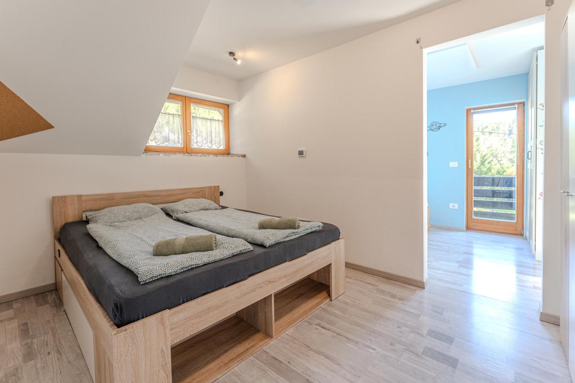 Idyllic Triglav Forest Retreat - Alps, Trails, Lakes, Falls 모스트라나 외부 사진